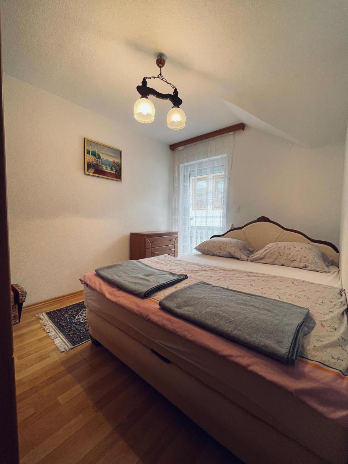 Uspinjaca Apartment Сараево Екстериор снимка