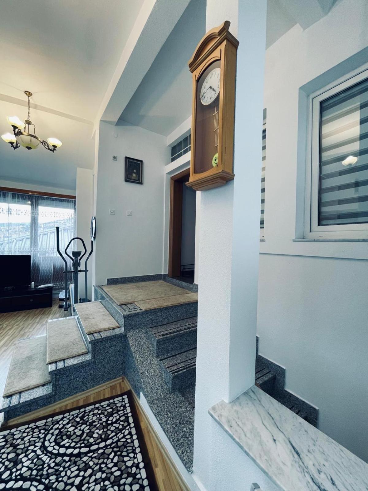 Uspinjaca Apartment Сараево Екстериор снимка